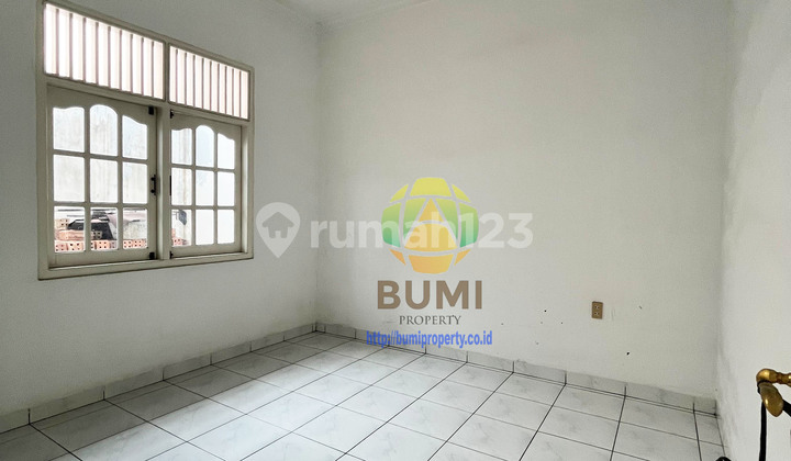 Rumah bebas banjir siap huni komplek perumahan di jakarta barat 2