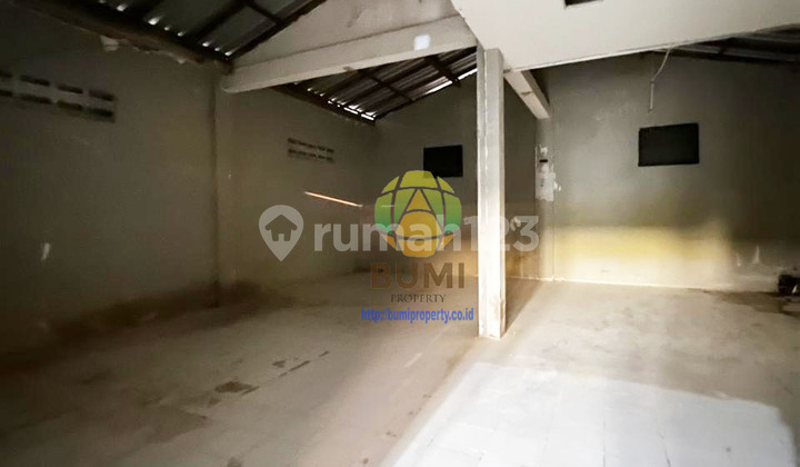 Wholesale Sale of Houses and Warehouses in Solo Baru Location