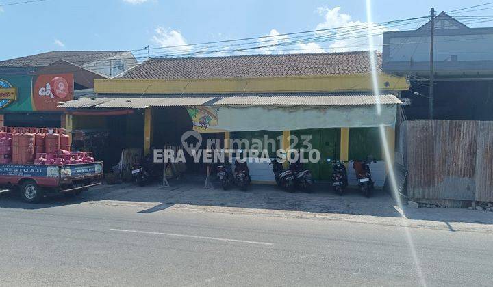 Ruang Usaha Tengah Kota Solo 2