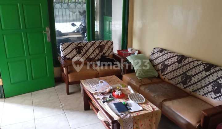 Strategic Ready-to-Occupy House in Fajar Indah Area 2