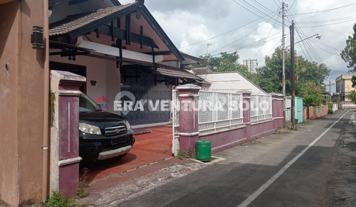 Rumah Strategis Siap Huni Tengah Kota Solo