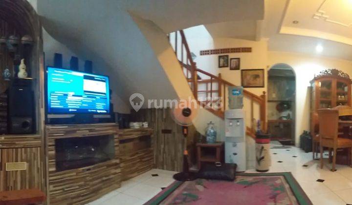 Rumah Strategis Kawasan Perumahan Solo Baru 2