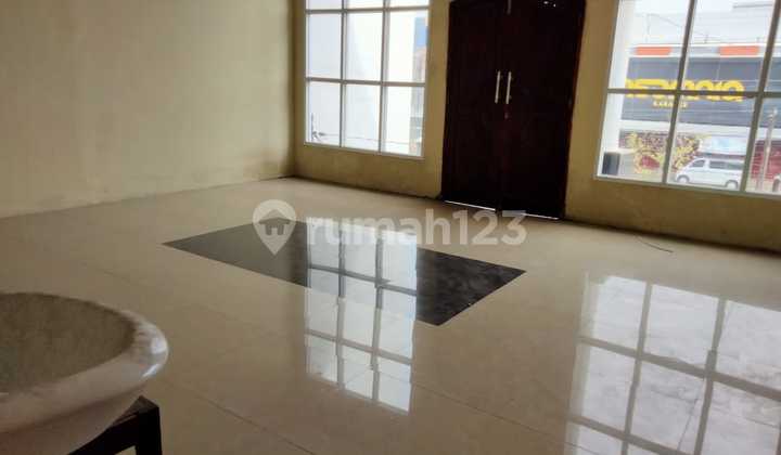 Strategic Ready-to-Use Shop House in Colomadu Strategic Ready-to-Use Shop House in Colomadu