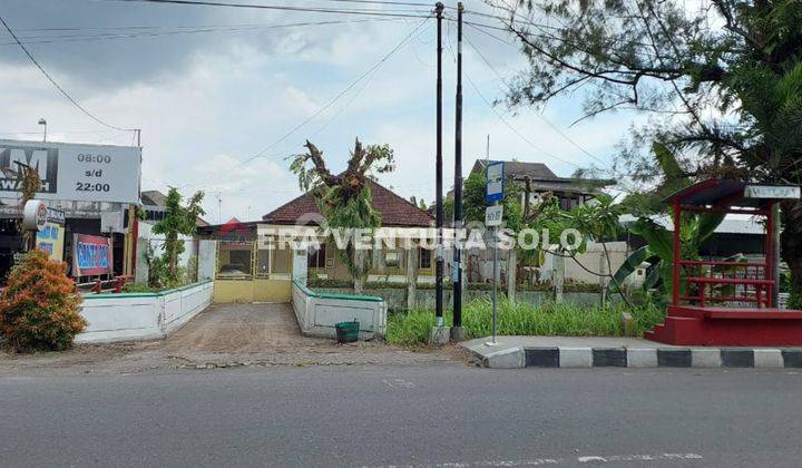 Rumah / Ruang Usaha Strategis Tipes Solo 1