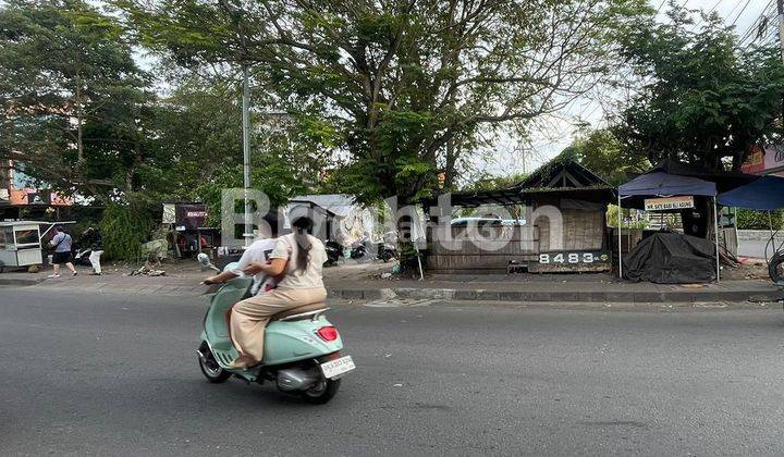 LAHAN DI KAWASAN KOMERSIAL DAN BISNIS DI JALAN UTAMA SEMINYAK, BALI 1