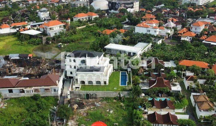 LAHAN DI LINGKUNGAN VILLA & CAFE TERNAMA UMALAS, BALI 1