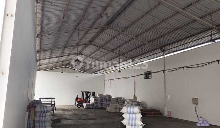 READY-TO-OPERATE FACTORY IN THE STRATEGIC LOCATION OF DRIYOREJO, GRESIK