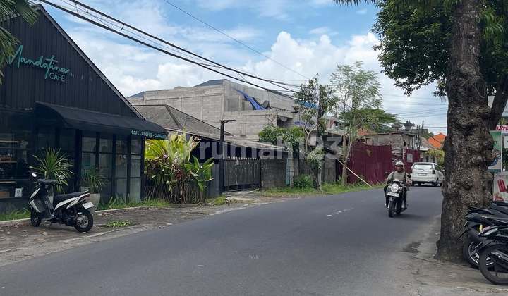Tanah Sangat Langka di Jalan Utama Babakan, Canggu - Bali