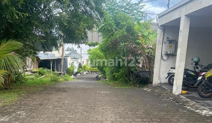 Tanah Kecil di Kawasan Villa Pantai Balangan, Ungasan - Bali