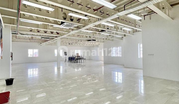 LIKE NEW BUILDING FOR RENT ON JL. BASUKI RACHMAT, CENTRAL SURABAYA