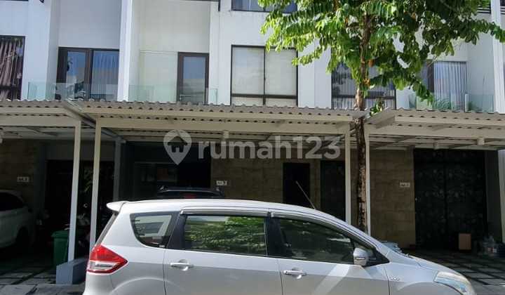 3-Storey House in Graha Natura, West Surabaya