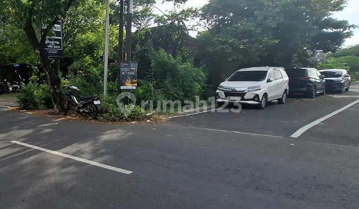 Hook Land Behind Sunset Road, Bali