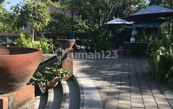 Foodcourt Dg Garden & Playground on Jalan Utama Nusa Dua - Bali