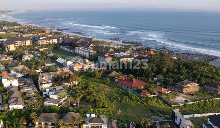 LAHAN JALAN UTAMA DI KAWASAN VILLA MUNDUK KEDUNGU, PERERENAN-BALI