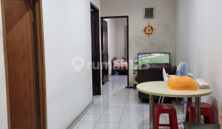 3-story renovated house in Molek near Kelapa Gading restaurant 2