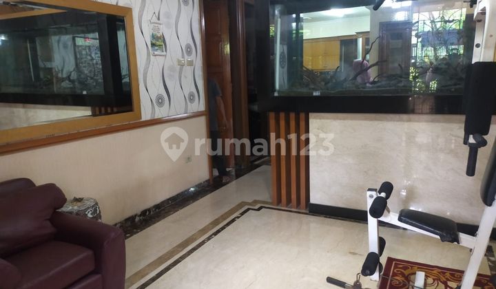 Prime location house in Griya Inti Sentosa, Sunter, North Jakarta