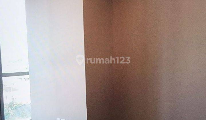 Termurah  Apartmen Holland Village 3 Kamar Tidur Semi Furnished Vempaka Putih Jakarta Pusat 1