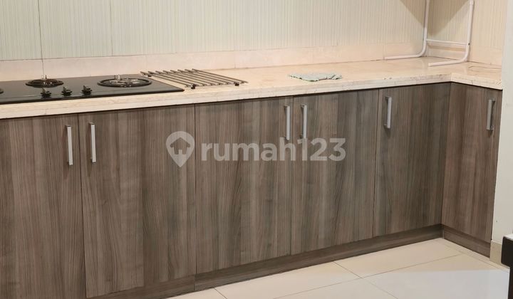 House Near Santika and Penabur Taiwan School Kelapa Gading, North Jakarta. 2