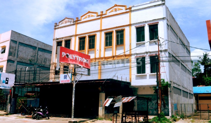 Ruko Prime Location on Jendral Ahmad Yani in Sorong, West Papua. 2