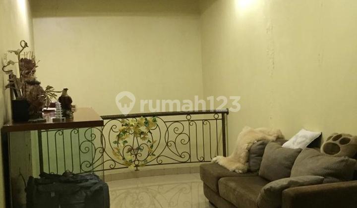 Pelepah.elok.cocok.usaha.kelapa.gading.jakarta.utara