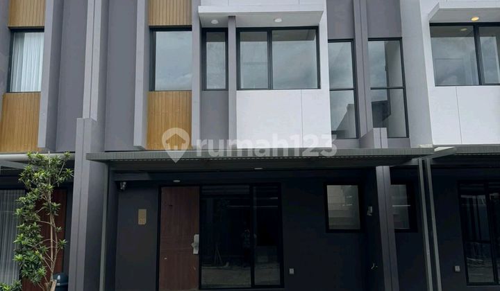 Rumah Baru .2 Lantai Grand Wisata Cluster ******** Tambung 2