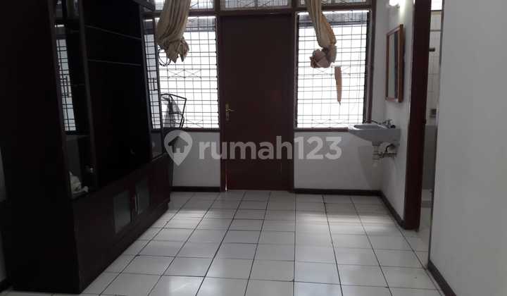 For sale. Quick sale. Janur Elok house behind Penabur and Taiwan, Kelapa Gading, Jakarta.