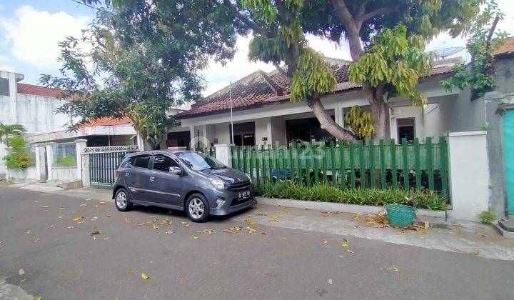 RUMAH LAMA NYAMAN TENANG AMAN DI GREMET MANAHAN 3