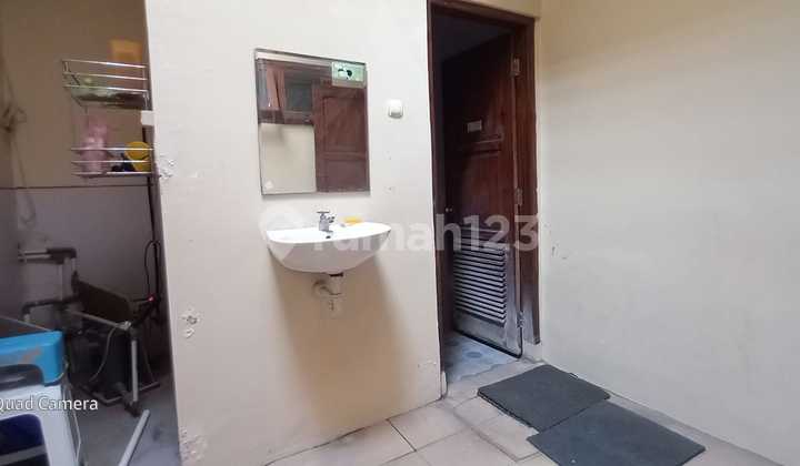 RUMAH BAGUS FULL FURNISHED
DI tengah kota dekat Laweyan Solo 8