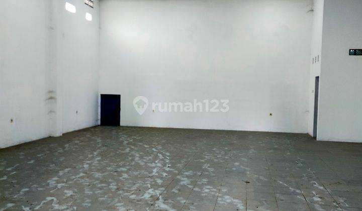 GUDANG BARU GRESS AKSES CONTAINER DI SOLO 5