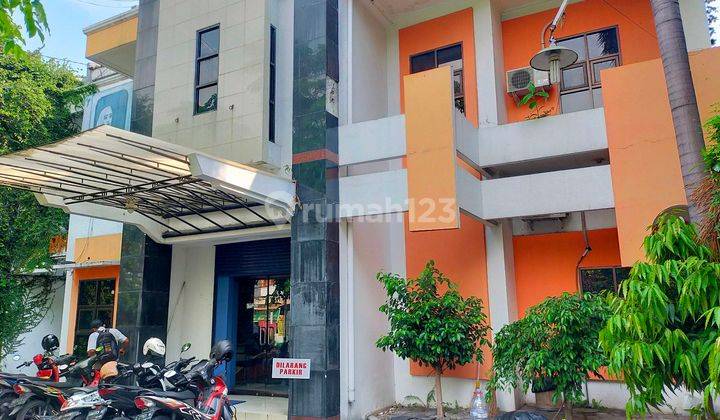 Bangunan Besar 2 Lantai Cocok Untuk Kantor Showroomlokasi Strategis Di Jalan Yosodipuro, Solo 1