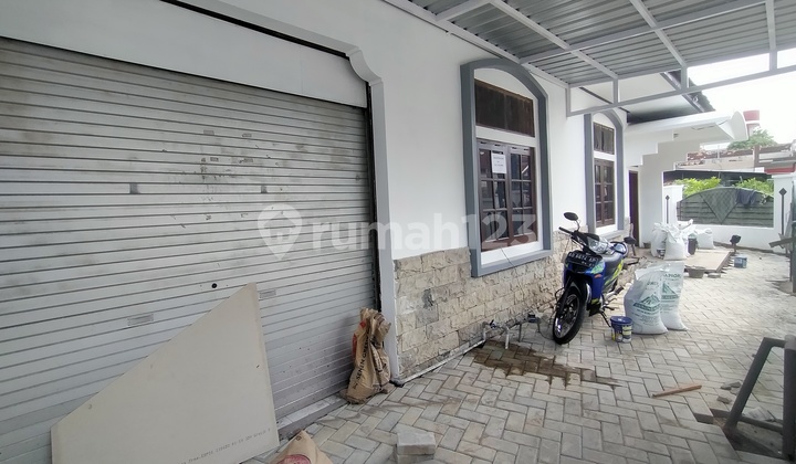 Ready-to-Use House Renovated Empty Near Manahan, Banjarsari, Solo.