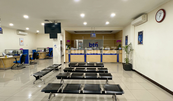 Disewakan Gedung Kantor 4 Lantai di Kebayoran Baru Jakarta Selatan