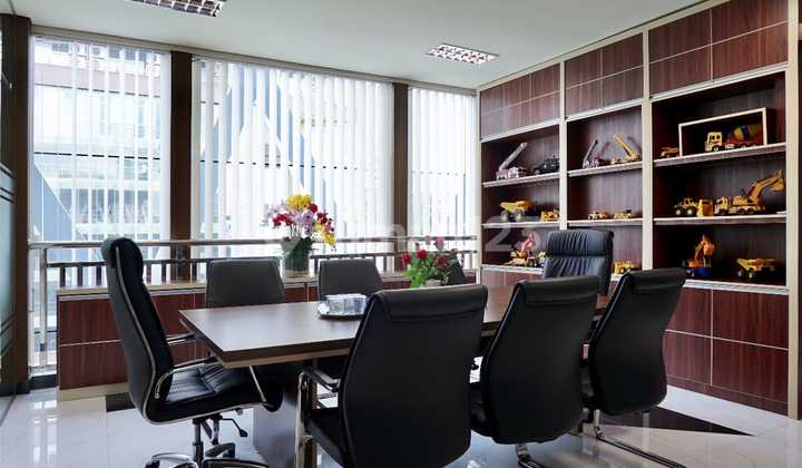 Dijual Gedung Mewah 7 Lantai di Kebayoran Baru - Jakarta Selatan