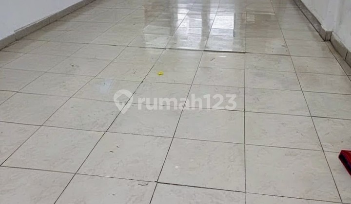4-Story Shop House, Land Area 135 sqm in Cibuluh, Bogor 2