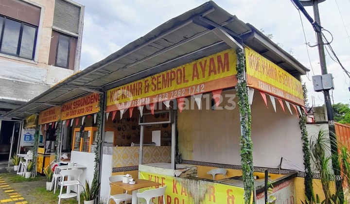 Strategic Shop House with 6 Food Tenant Units in Jatikarya 2