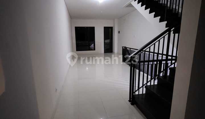 3-Story Shop House LT 77 at Raffles Hills 2