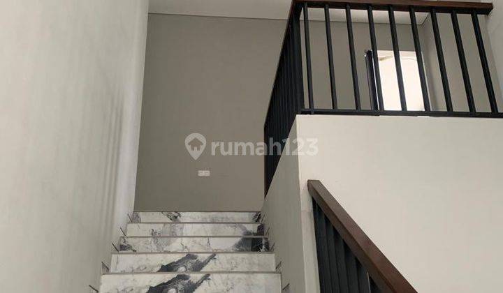 Rumah Mewah Ciamik Villa Bukit Regency Pakuwon Indah 1