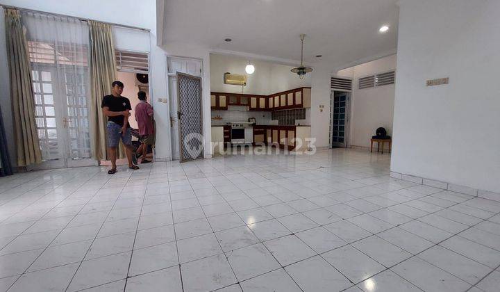 Dijual Rumah di Tomang, Jakarta Barat 2