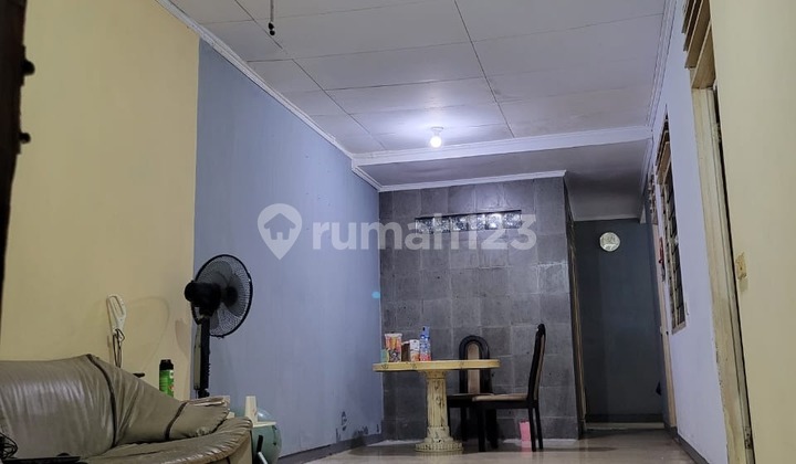 Dijual Rumah Bagus di Taman Mutiara Jakarta Barat Dijual Rumah Bagus di Taman Mutiara Jakarta Barat