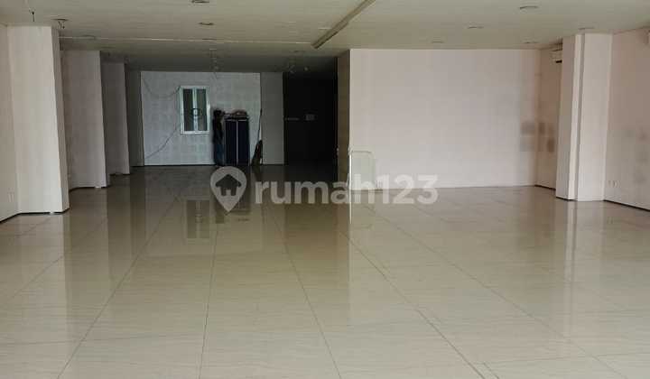 For Rent Mini Building European Style Row Shophouse in Tubagus Angke, West Jakarta 2