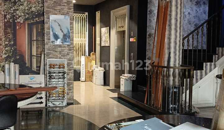 Disewa Mini Building European Style Ruko Gandeng di Tubagus Angke Jakarta Barat Disewa Mini Building European Style Ruko Gandeng di Tubagus Angke Jakarta Barat