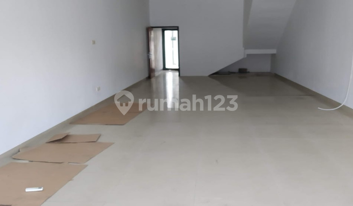 Disewakan Ruko Bagus untuk di Tomang Jakarta Barat