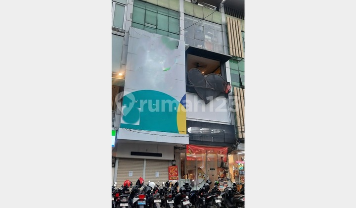 Disewa Ruko Lokasi Strategis di Tanjung Duren Raya Jakarta Barat Disewa Ruko Lokasi Strategis di Tanjung Duren Raya Jakarta Barat