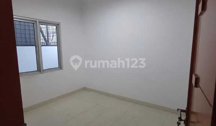 Disewa Rumah Tomang, Baru, Jakarta Barat 2
