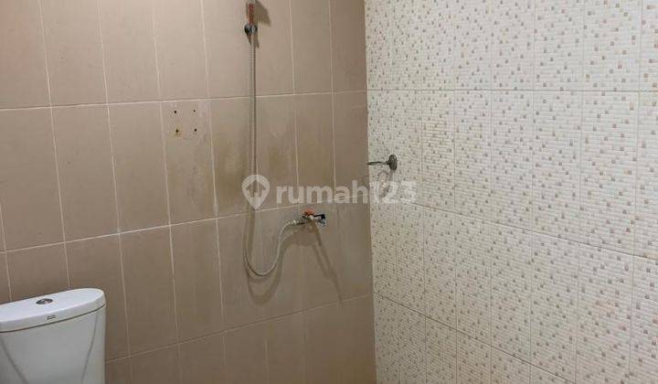 Rumah Baru Furnished di Jl. Belitung , Gresik Kota Baru 12