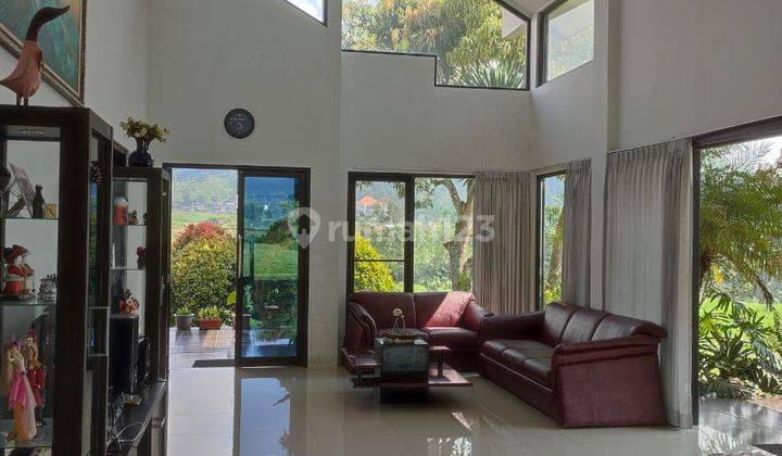 Villa Trawas Dekat Rustic Market Fasilitas Kolam Renang 2