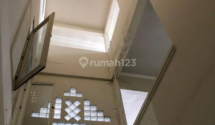 Rumah Besar Cocok Untuk Kantor Atau Tinggal di Manyar Tirtomoyo 2