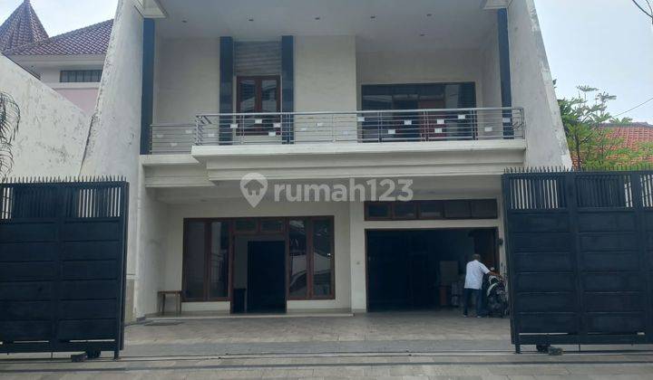 Rumah Lokasi Tengah Kota Surabaya Komersial Area Cocok Untuk Kantor  2