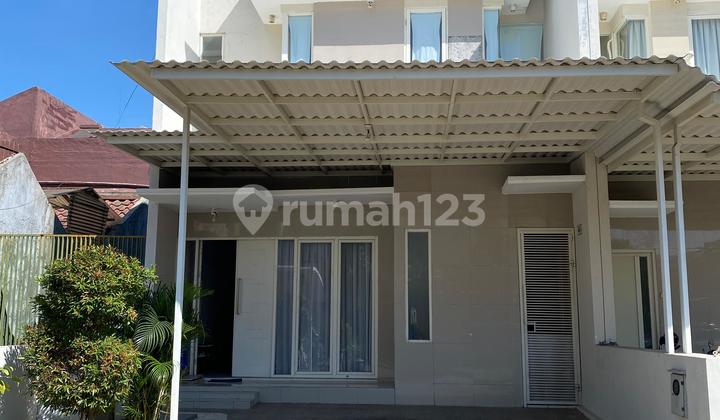 Victory Regency North Satellite Renovated House