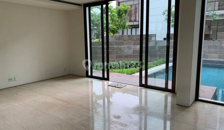 Rumah Model Split Level Siap Huni Bagus di Graha Platinum Graha Family 2